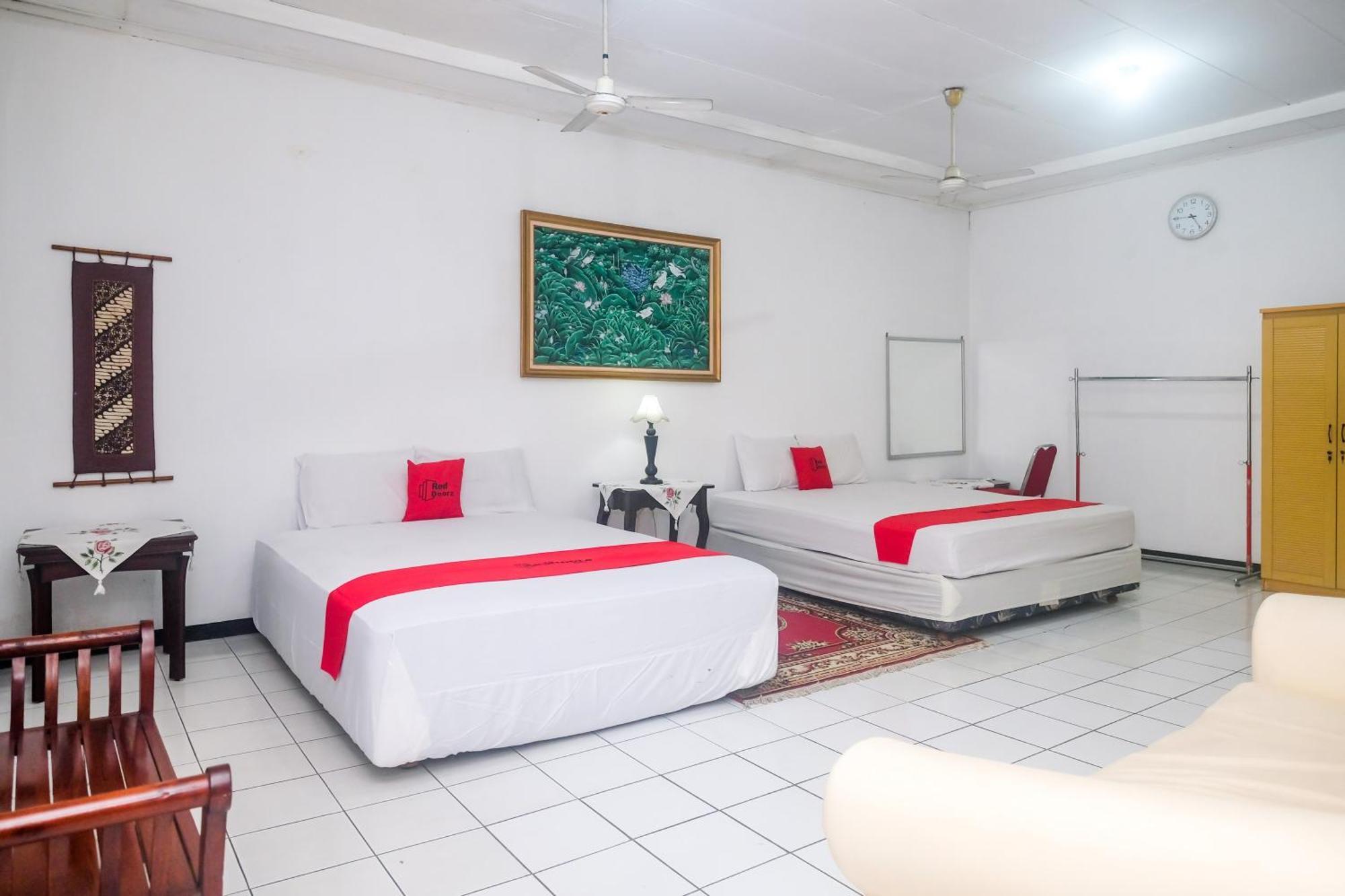 Reddoorz Syariah At Griya Raharja Klaten Dış mekan fotoğraf