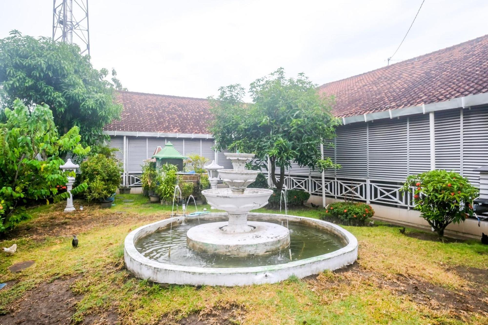 Reddoorz Syariah At Griya Raharja Klaten Dış mekan fotoğraf