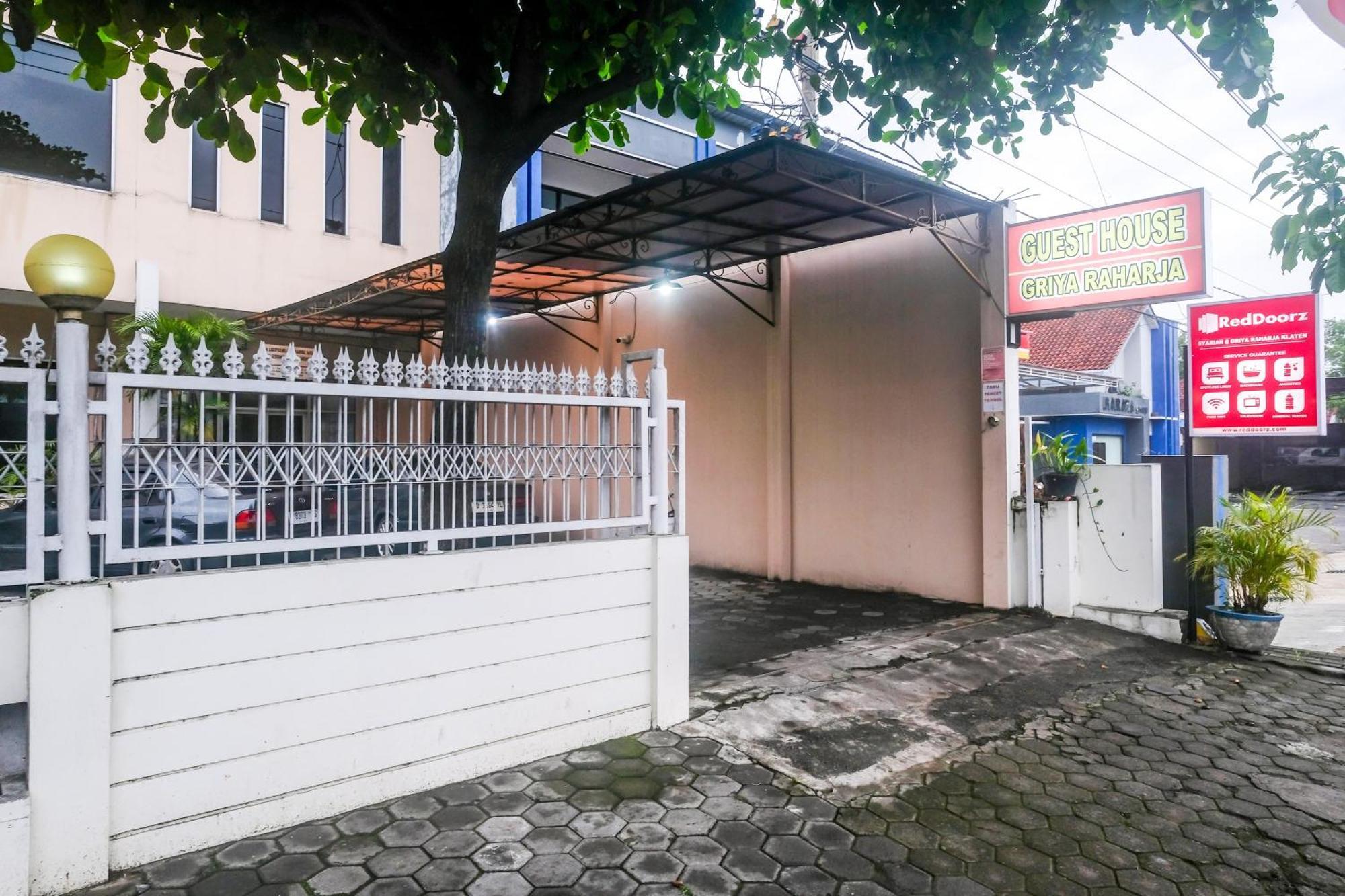 Reddoorz Syariah At Griya Raharja Klaten Dış mekan fotoğraf