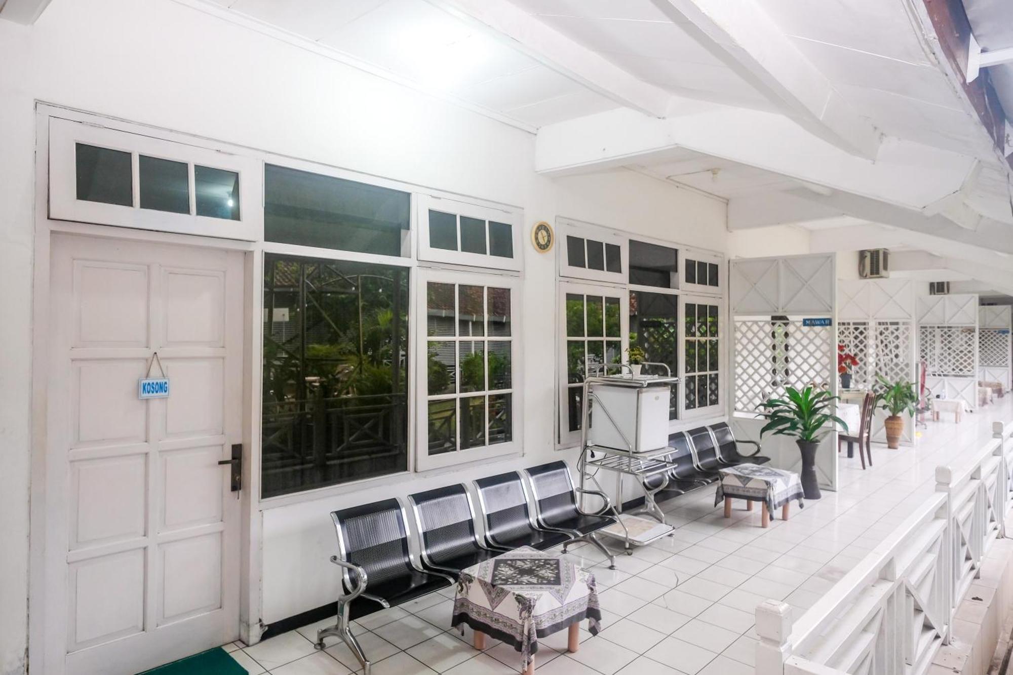 Reddoorz Syariah At Griya Raharja Klaten Dış mekan fotoğraf